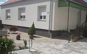 Szalay Vendeghaz